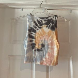 Multicolor tie dyed tank top.
